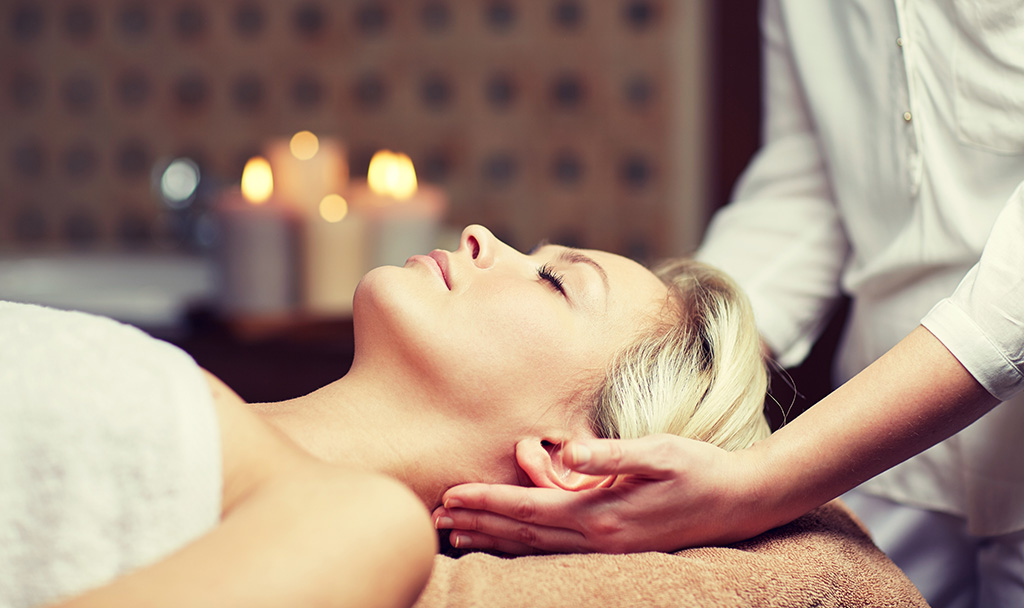 Chalet-Simonazzi-Massage-Foto-©123RF
